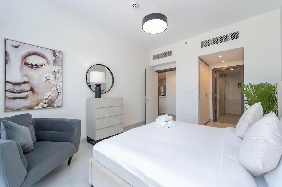Bright & Spacious 2Br Near Zabeel Park Dubai 0*,