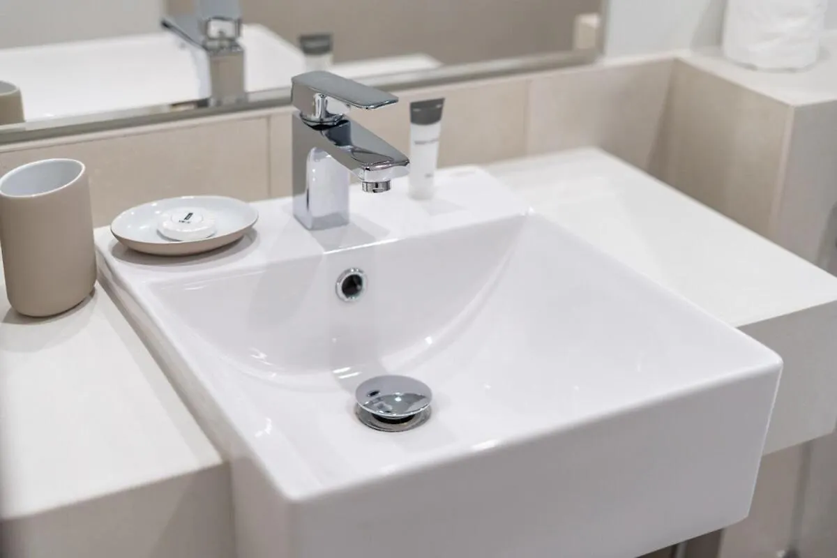 Apartamento Bright & Spacious 2Br Near Zabeel Park Dubai Emirados Árabes Unidos